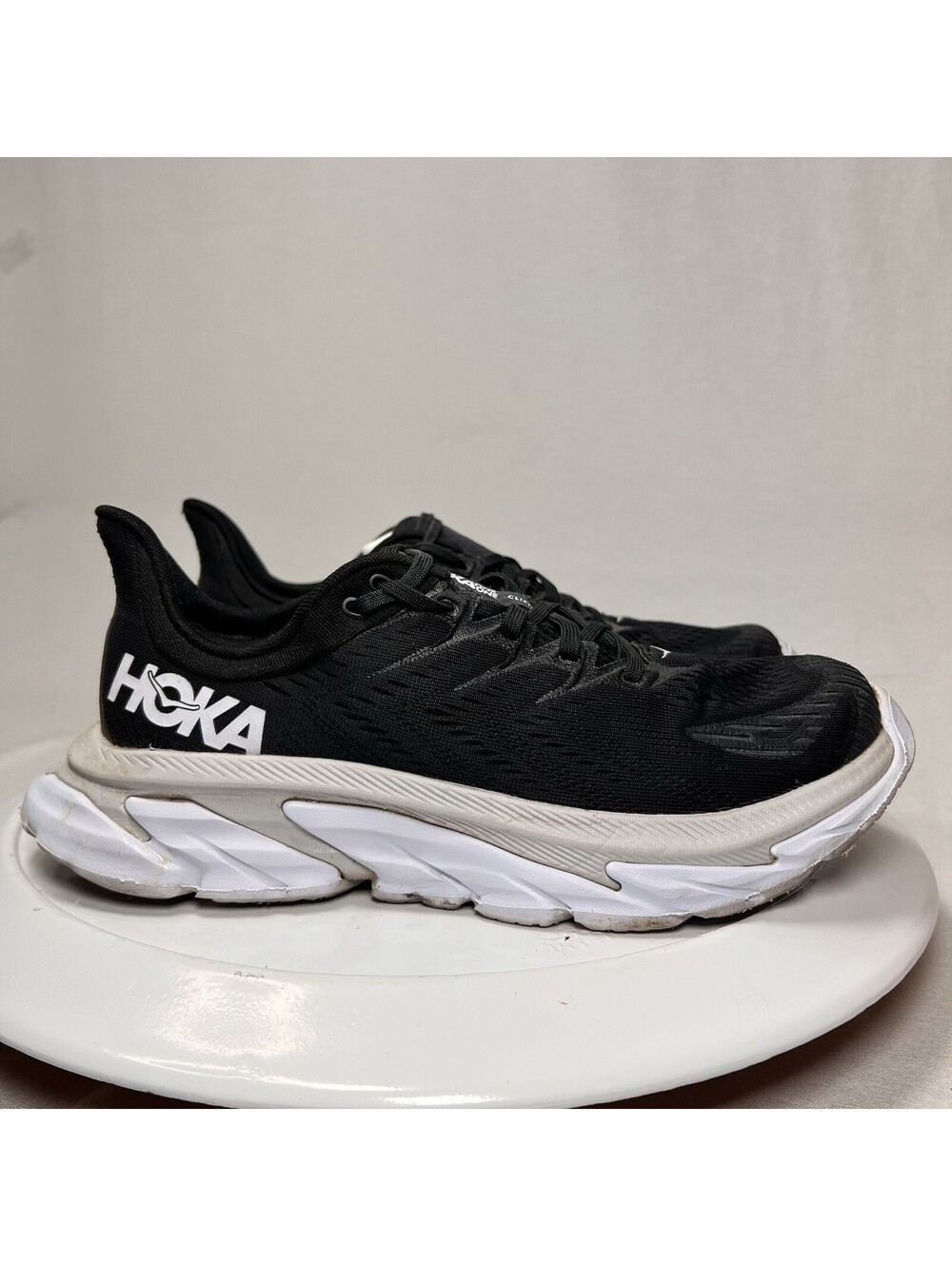 Hoka One One Clifton Edge Black Knit Running Walking Shoes Sneakers Women’s 10